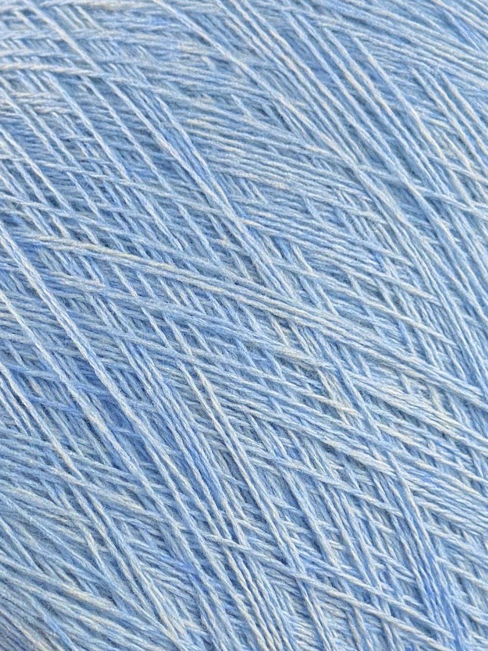 Botto Poala Art. Camargue 2/15 – Merino Supergeelong Garn col. 1756 Hellblau Mélange